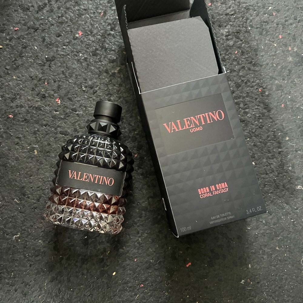 Valentino Uomo Coral Fantasy Eau de Toilette - Black and Coral